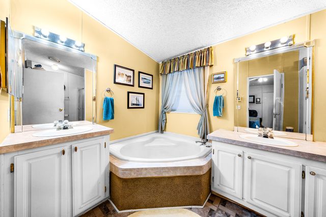 5999 County Road 593, Nevada, TX 75173