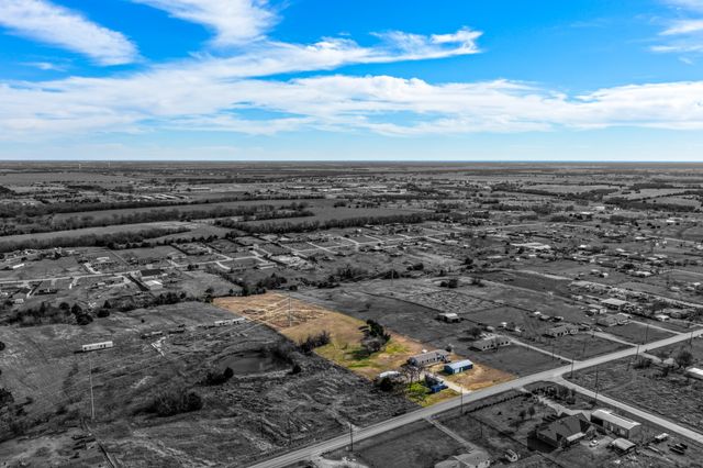 5999 County Road 593, Nevada, TX 75173