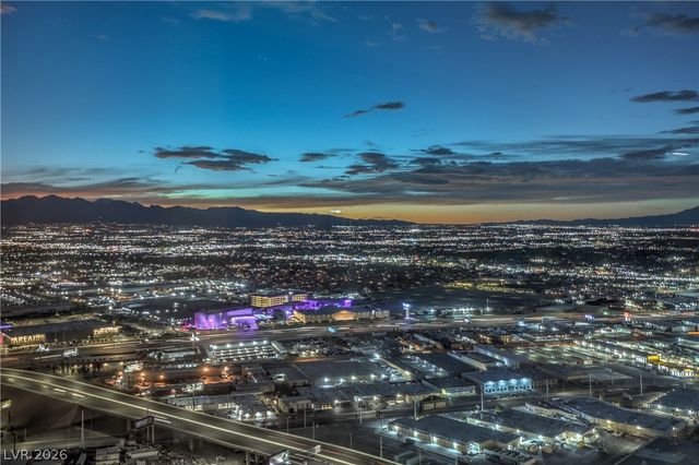 2000 Fashion Show Drive 5018, Las Vegas, NV 89109