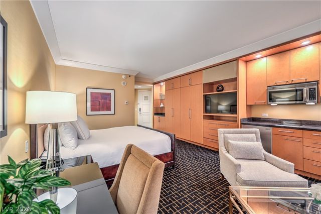 2000 Fashion Show Drive 5018, Las Vegas, NV 89109