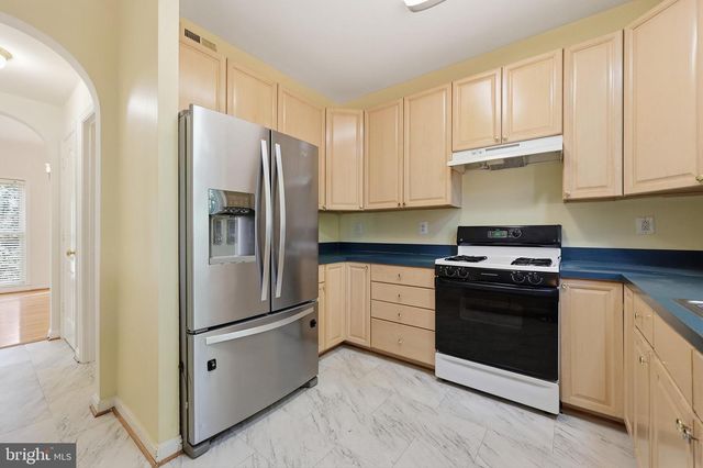 2567 BEAR DEN RD, Frederick, MD 21701