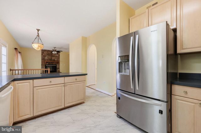 2567 BEAR DEN RD, Frederick, MD 21701