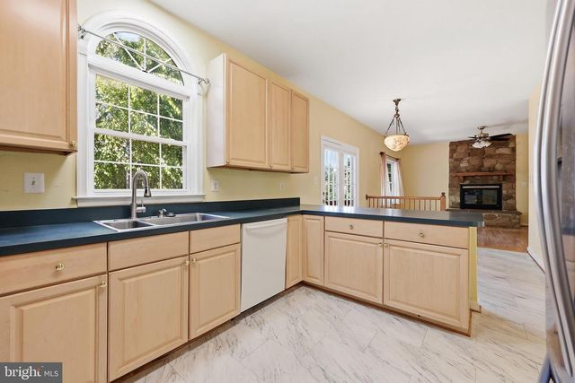 2567 BEAR DEN RD, Frederick, MD 21701
