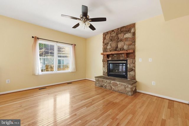 2567 BEAR DEN RD, Frederick, MD 21701