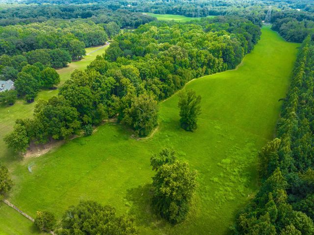 2313 WIND CLIFF DR, Eads, TN 38028