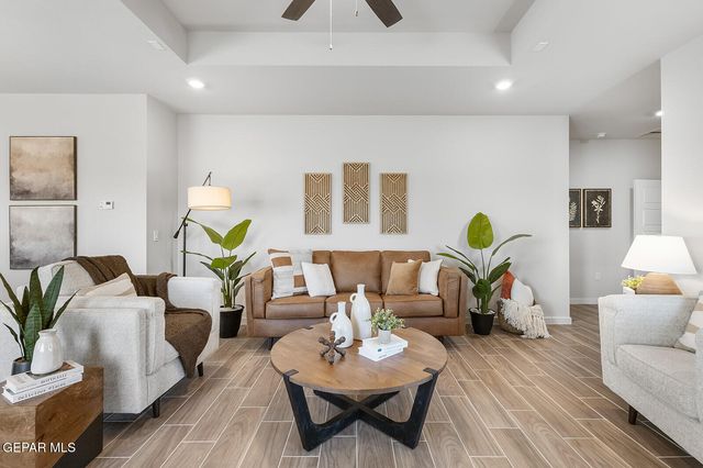 901 Indigo Sky Street, El Paso, TX 79928