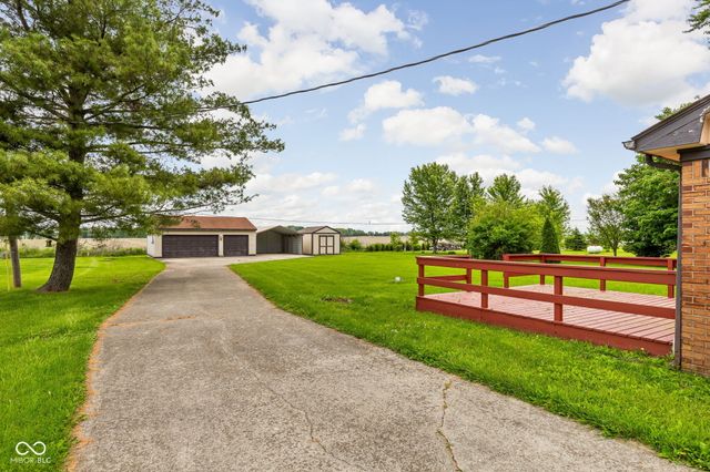 4762 W 1120 N, New Palestine, IN 46163