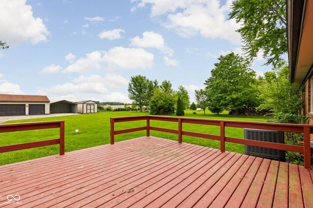 4762 W 1120 N, New Palestine, IN 46163