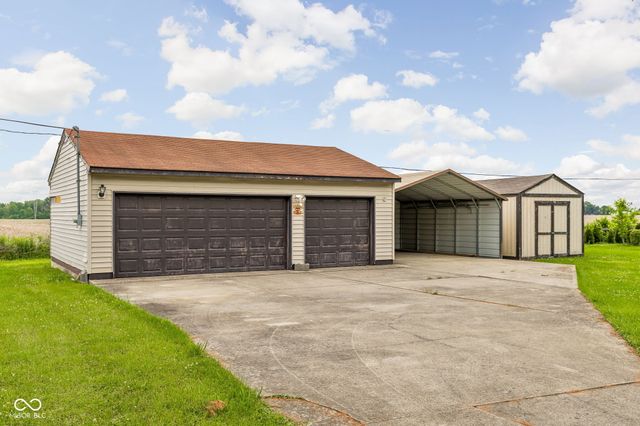 4762 W 1120 N, New Palestine, IN 46163