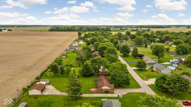 4762 W 1120 N, New Palestine, IN 46163