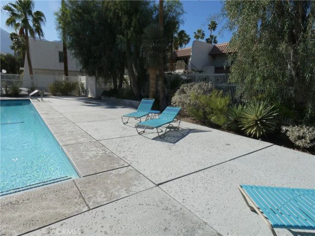 334 W Santa Elena, Palm Springs, CA 92262