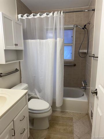 9873 Appleton, Redford, MI 48239