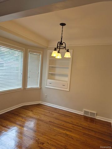 9873 Appleton, Redford, MI 48239