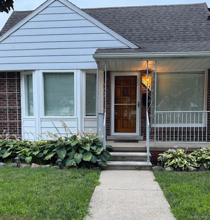 9873 Appleton, Redford, MI 48239