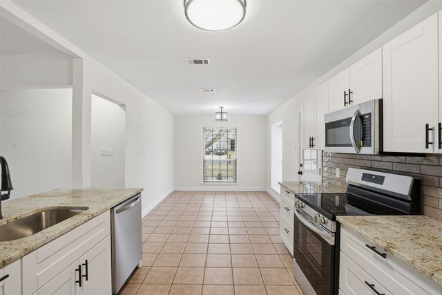 1215 Bradley Drive, Cleburne, TX 76033