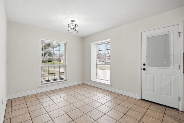 1215 Bradley Drive, Cleburne, TX 76033