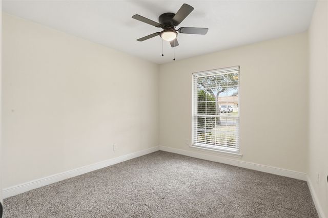 1215 Bradley Drive, Cleburne, TX 76033