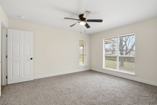 1215 Bradley Drive, Cleburne, TX 76033