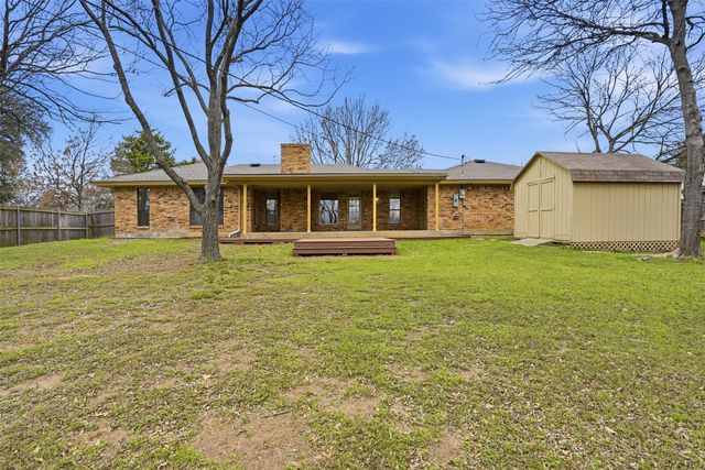 1215 Bradley Drive, Cleburne, TX 76033