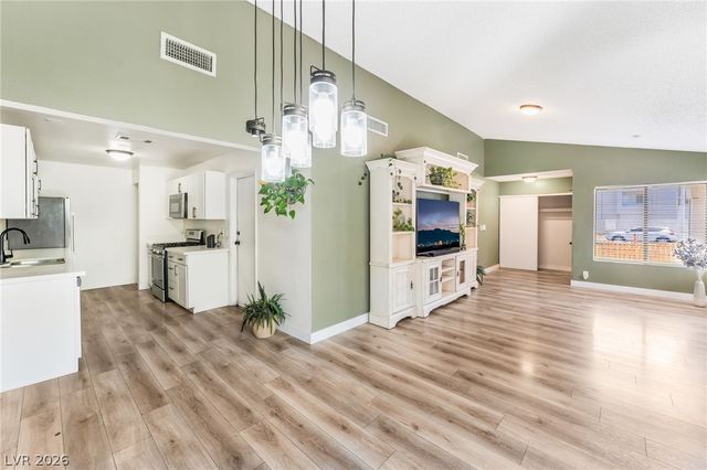 55 North Christy Lane, Las Vegas, NV 89110