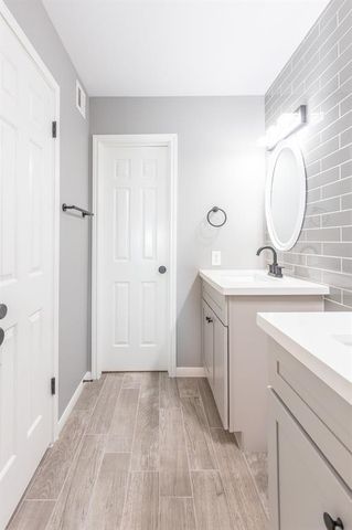 14600 Fonmeadow Drive 505, Houston, TX 77035