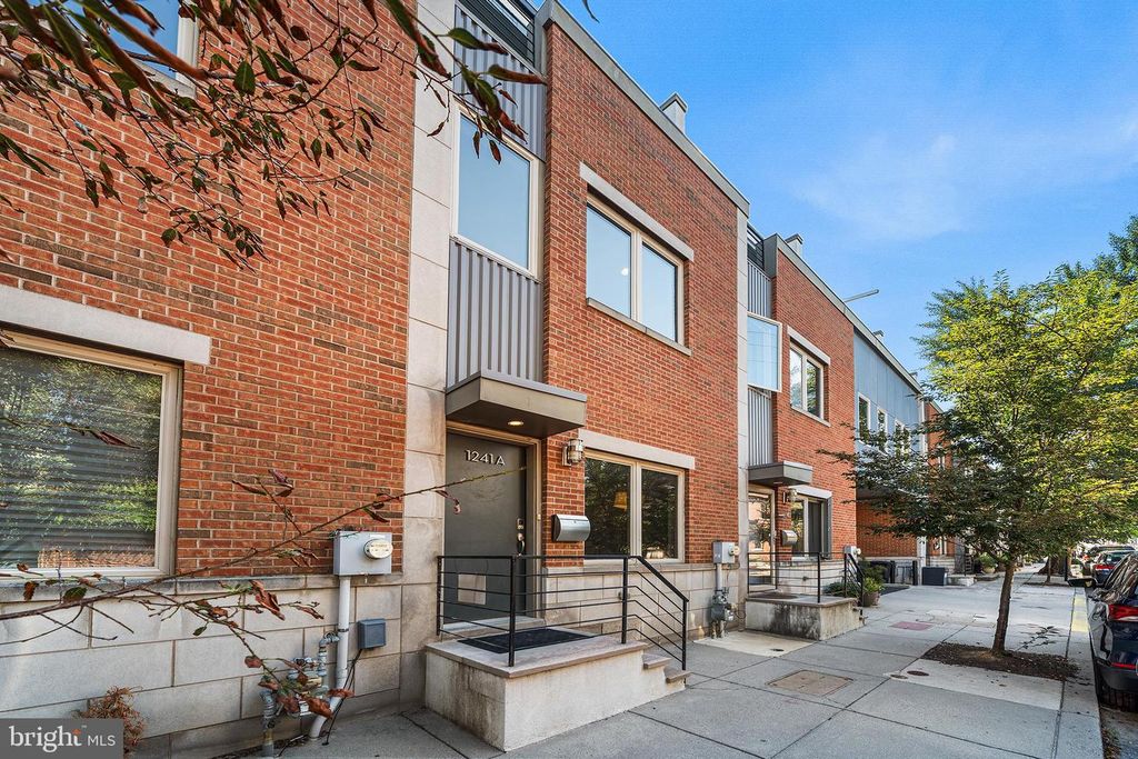 1241 CREASE ST #2, PHILADELPHIA, PA 19125 — exterior