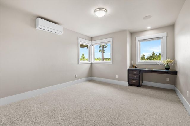 61636 Hosmer Lake Drive, Bend, OR 97702