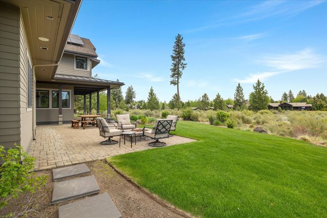 61636 Hosmer Lake Drive, Bend, OR 97702