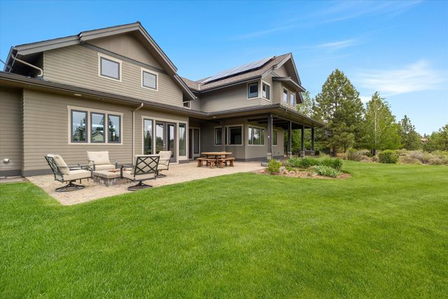 61636 Hosmer Lake Drive, Bend, OR 97702