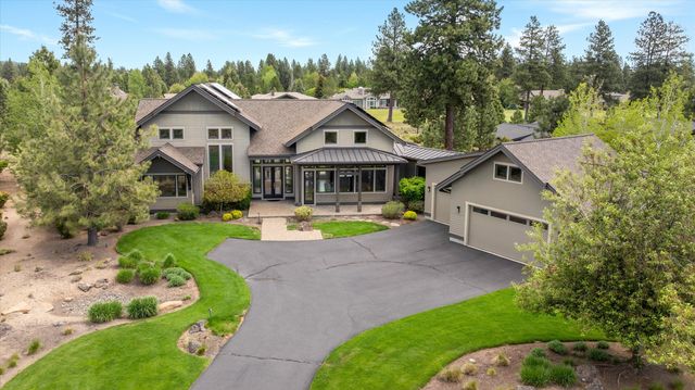 61636 Hosmer Lake Drive, Bend, OR 97702