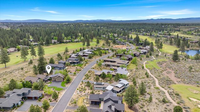 61636 Hosmer Lake Drive, Bend, OR 97702