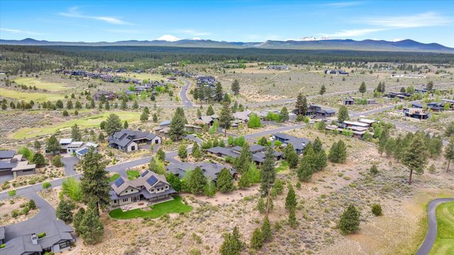 61636 Hosmer Lake Drive, Bend, OR 97702