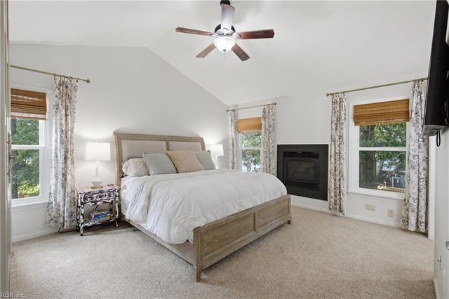 3236 Bentham LN, Chesapeake, VA 23321