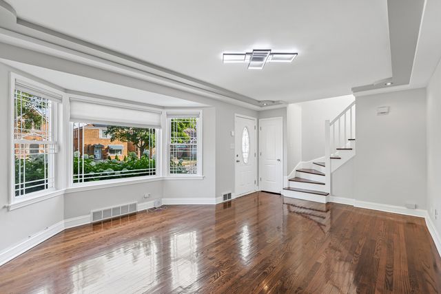 10106 S VERNON Avenue, Chicago, IL 60628