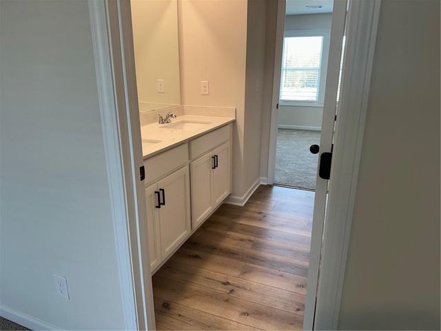 57 Longhorn Way, Auburn, GA 30011