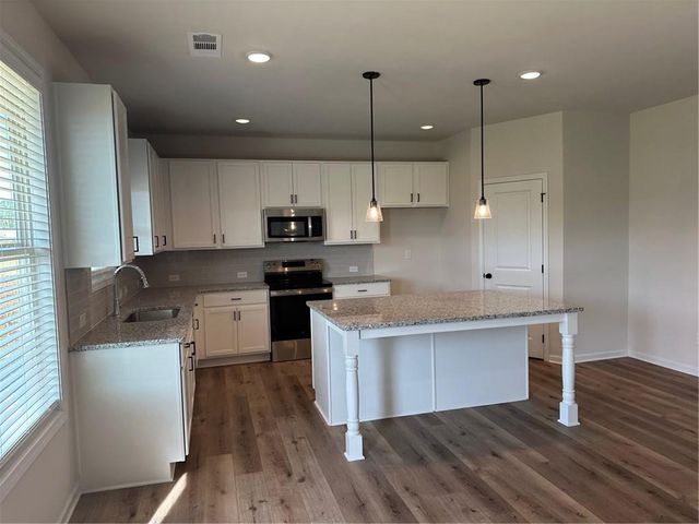 57 Longhorn Way, Auburn, GA 30011