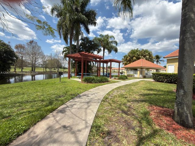 12760 Vista Isles Drive 723, Sunrise, FL 33325