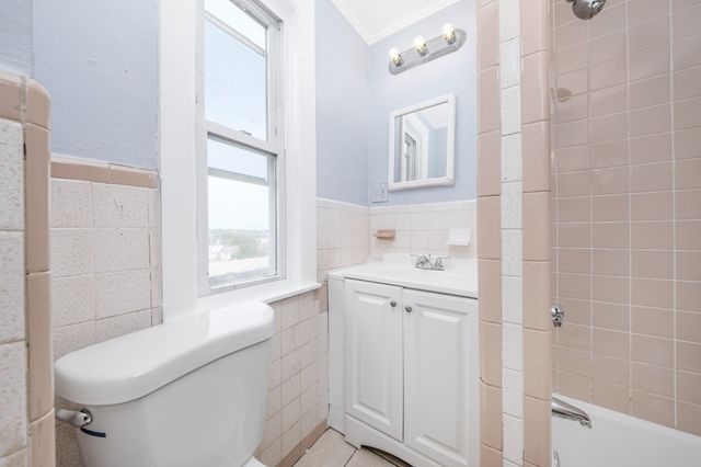 18 Edith Ave 2, Everett, MA 02149