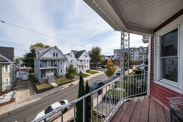18 Edith Ave 2, Everett, MA 02149
