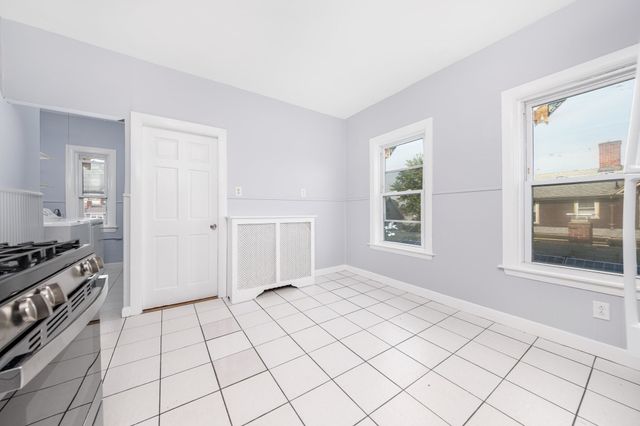 18 Edith Ave 2, Everett, MA 02149