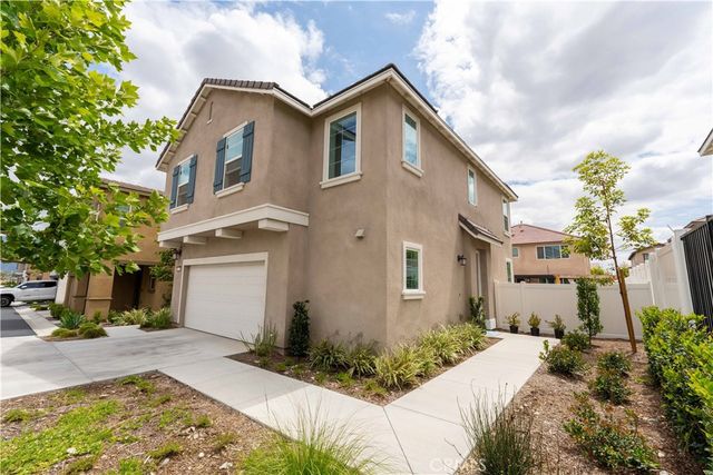 2522 Gunner Ridge, Rialto, CA 92377