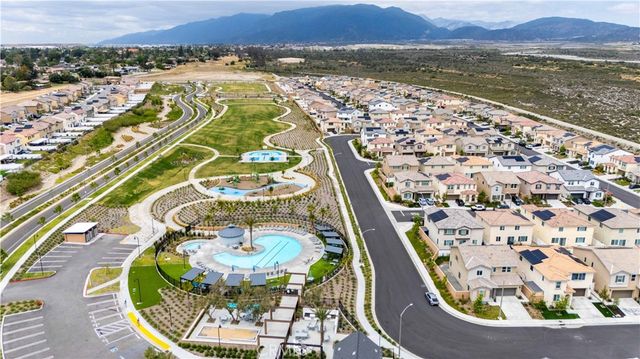 2522 Gunner Ridge, Rialto, CA 92377