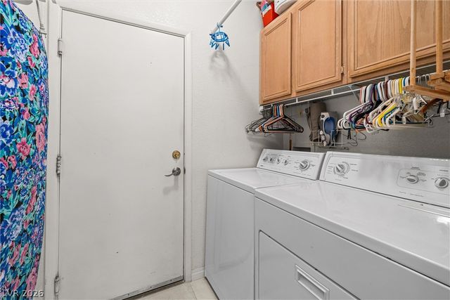 8901 Canyon Magic Avenue, Las Vegas, NV 89129