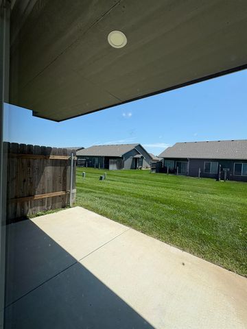 2605 W 55th St N, Wichita, KS 67204