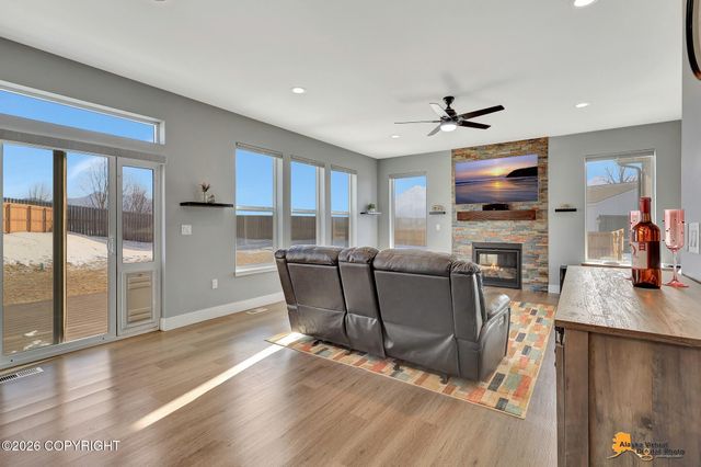 2231 S Crown View Circle, Wasilla, AK 99654