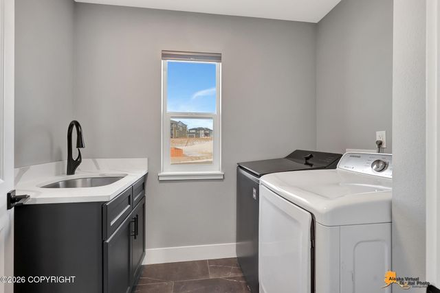 2231 S Crown View Circle, Wasilla, AK 99654