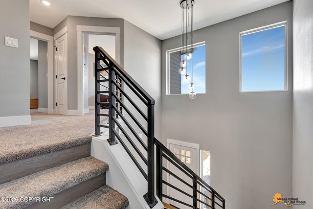 2231 S Crown View Circle, Wasilla, AK 99654