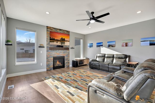 2231 S Crown View Circle, Wasilla, AK 99654