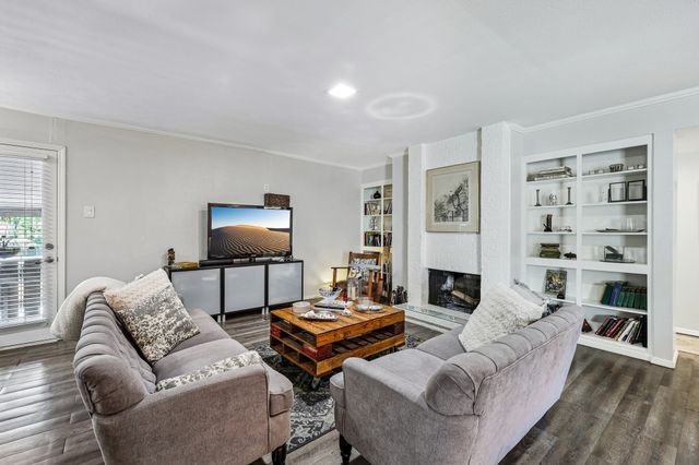 10578 High Hollows Drive 268, Dallas, TX 75230
