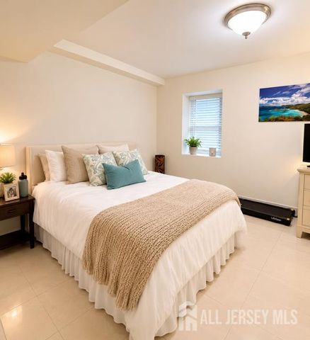 100 Tidewater Street 1G, Jersey City, NJ 07302